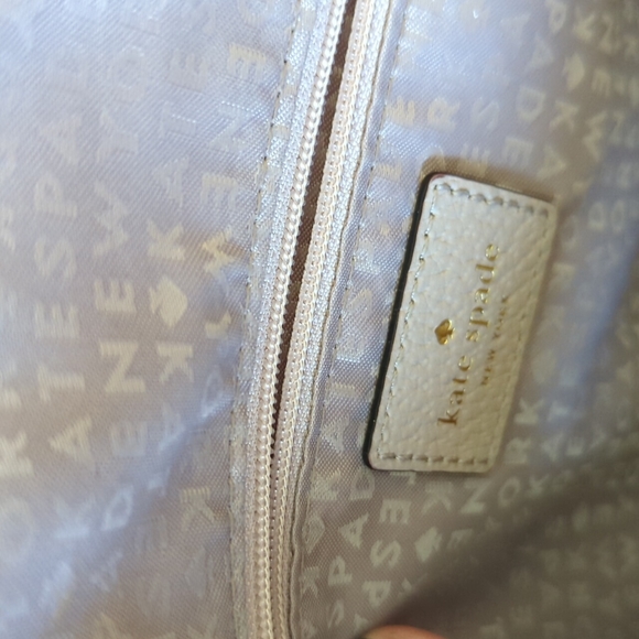 AUTHENTIC Kate Spade Tote - Picture 2 of 4